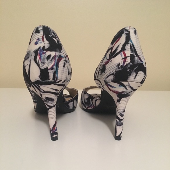 Unisa multi color peep toe heels. Never been worn. - Picture 3 of 5